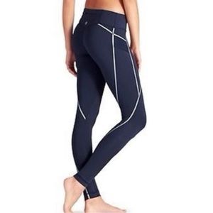 Athleta Reflective Stride Tight Leggings Size M Navy and Reflective Silver